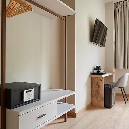 Sukha Hotel Escoriaza