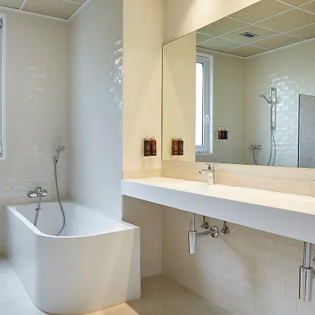 Otel Sukha 4*
